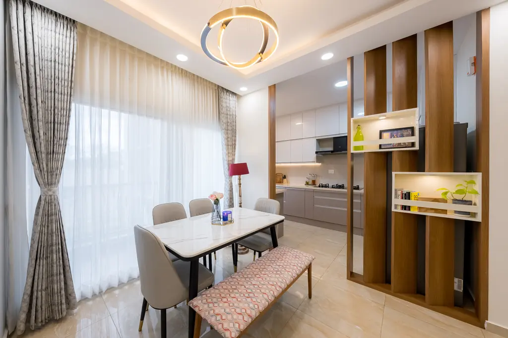 White dining with bench seating